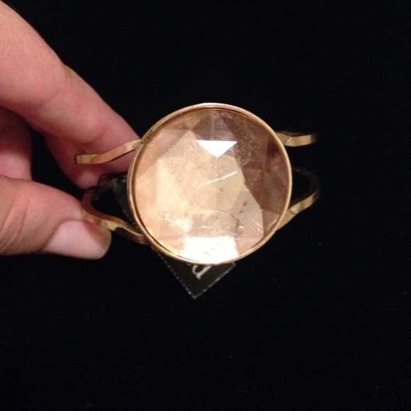Cuff bracelet - Picture 2 of 4