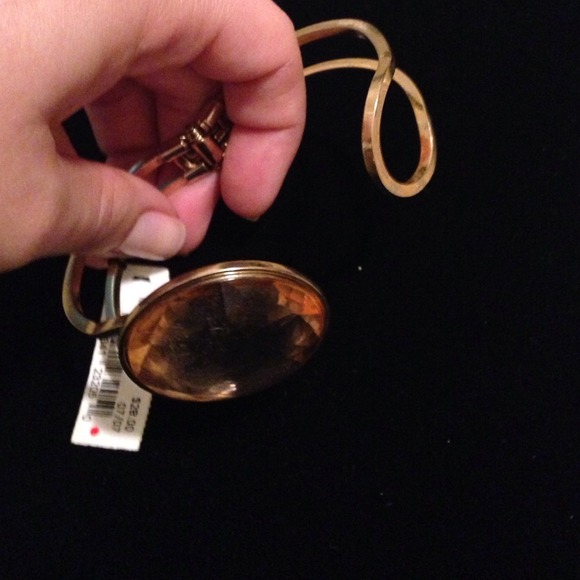 Cuff bracelet - Picture 3 of 4