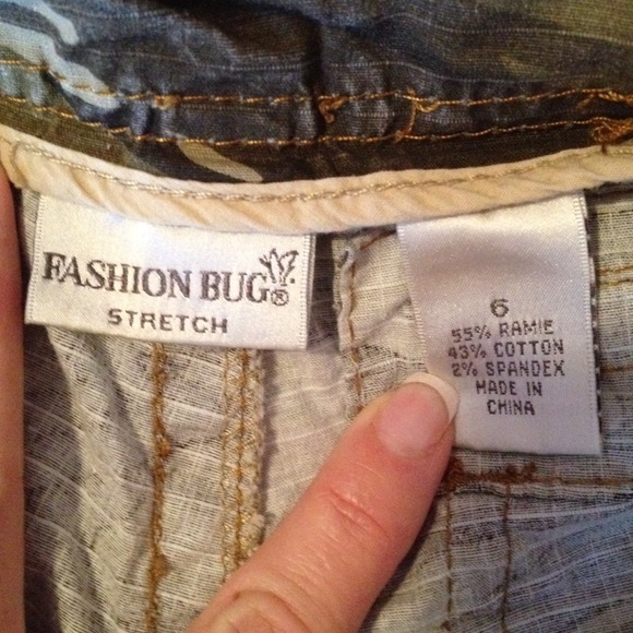 💋🎁SOLD🎁💋Capris - Picture 2 of 2