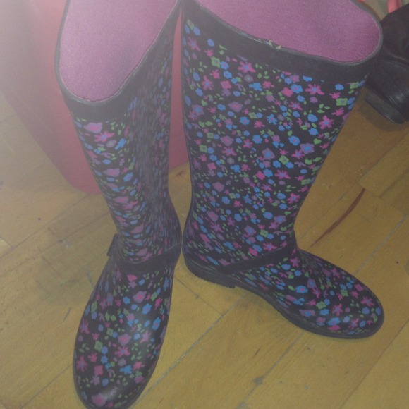 Rain boots