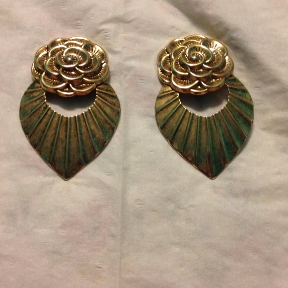Beautiful vintage earrings
