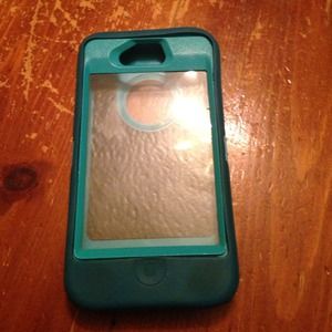 Iphone 4/4s otterbox case.