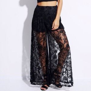 🎉Host Pick 11/29🎉 Floral Palazzo Pants