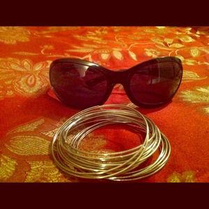 Sunglasses and metallic bracelet set