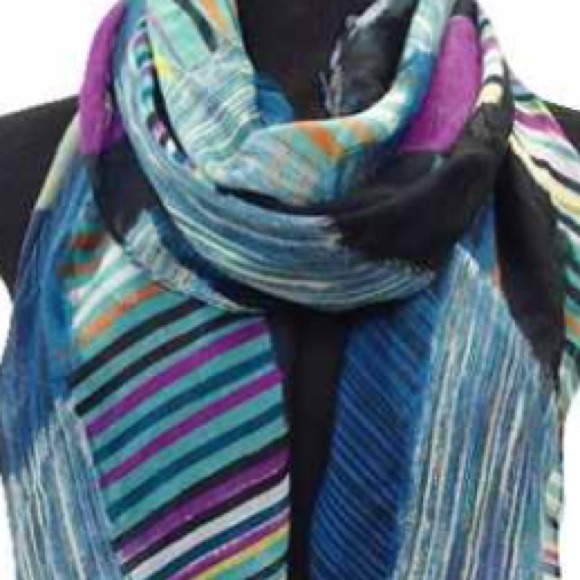Blue Contrast Print Scarf - Picture 2 of 2