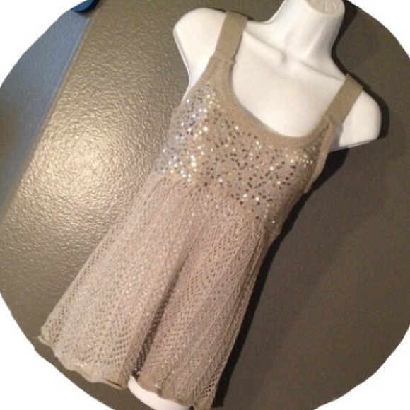 ❌TRADED❌shimmer grey silver sweater tank