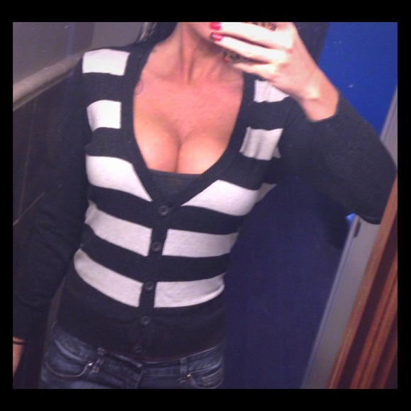 ❌BUNDLED❌ H&M stripped sweater