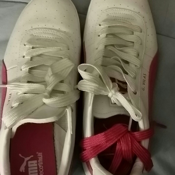 Puma sneakers never before worn 8.5