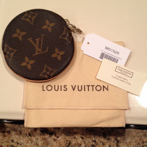 SOLD-Authentic Louis Vuitton Coin Purse
