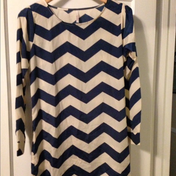 Boutique chevron navy and ivory dress