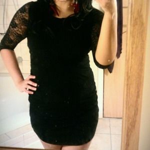 Black lace accent stretch dress