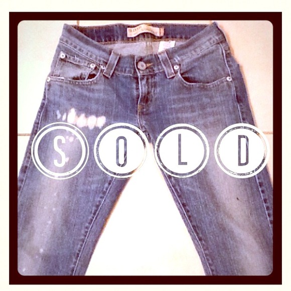 Levi's Slouch Straight Leg Distressed