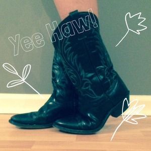 Laredo Cowgirl Boots!