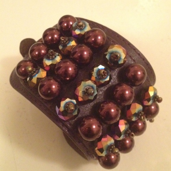 Funky, chunky purple leather and bead bracelet