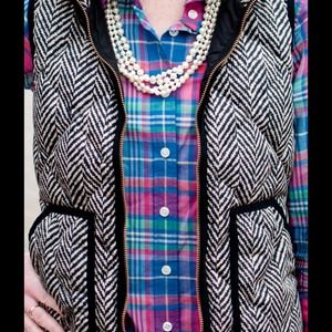 🚨IN SEARCH OF🚨 JCREW HERRINGBONE VEST