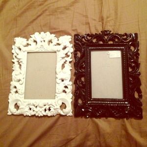Black & White Vintage Frames