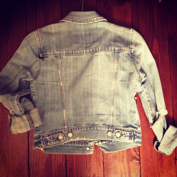 Distressed jean jacket - Picture 2 of 2