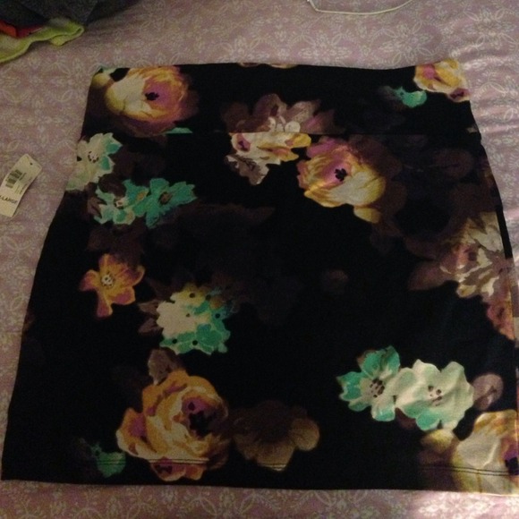Black floral skirt