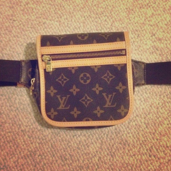 🎉SOLD🎉 RARE Inspired Fanny Pack, NWOT - Picture 1 of 4