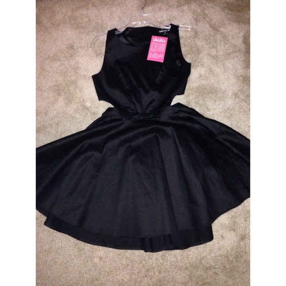 Black skater Dress