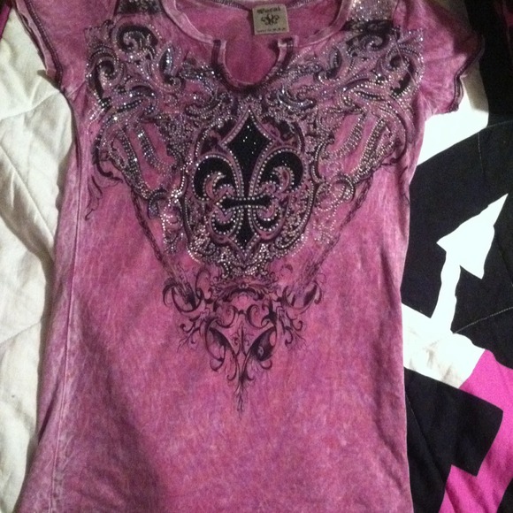 Vocal tee and miss me shorts