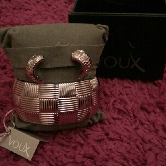 Bracelet and Earring Box Set