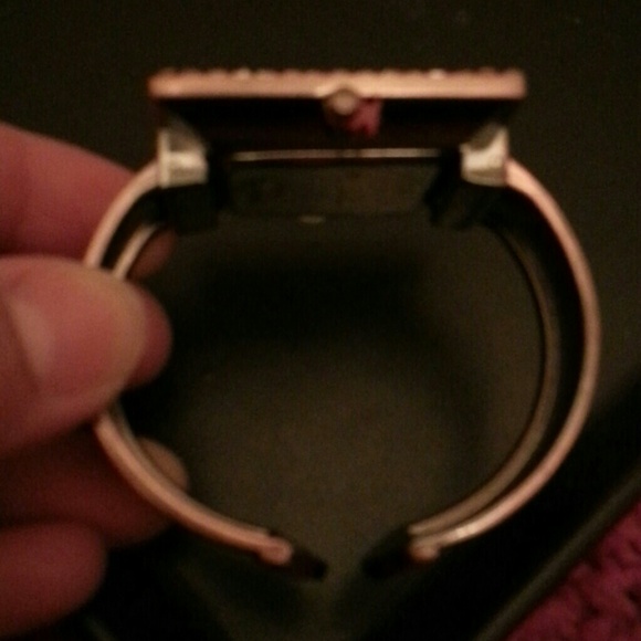 Wood style watch - Picture 3 of 4