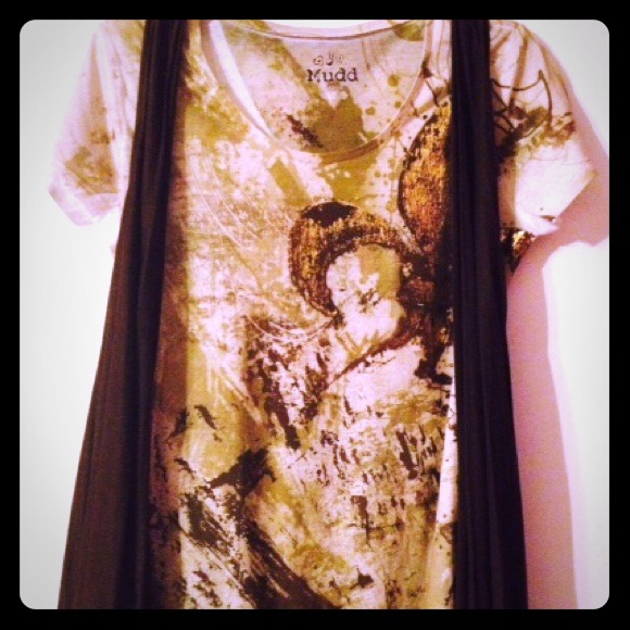 Mudd t-shirt with detachable vest