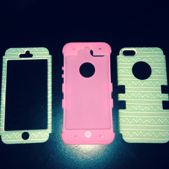 🚫TRADED🚫iPhone 5 Tribal Case - Picture 1 of 3