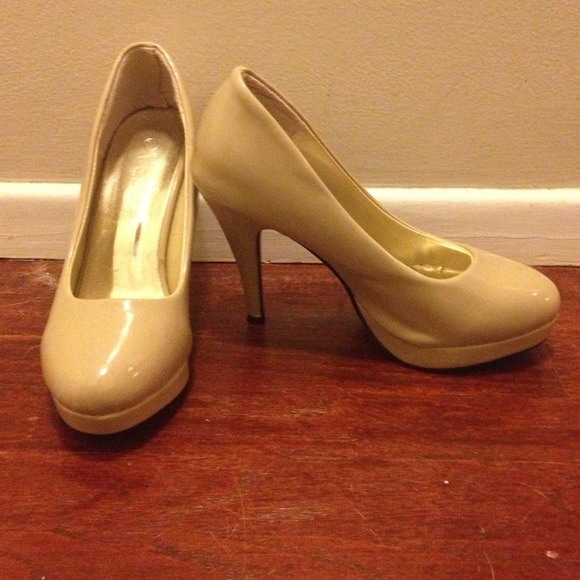 SOLD!👏👏👏 - Picture 2 of 3