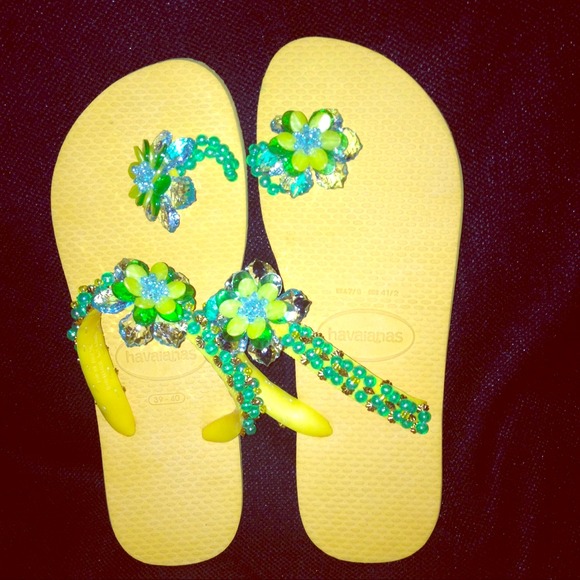 Costumed Havaianas  flip flops
