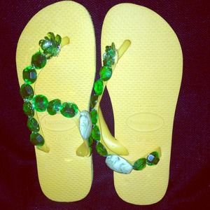 Costumed Havaianas  flip flops