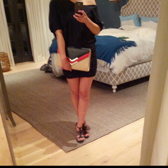 *SOLD* bcbg Jocelyn Strappy Sandals Size 6 - Picture 2 of 4