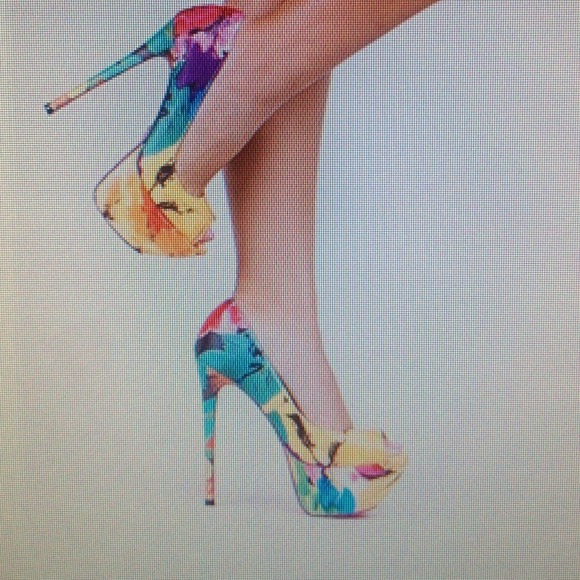 SOLD/Betsy Johnson stiletto peep toe pumps