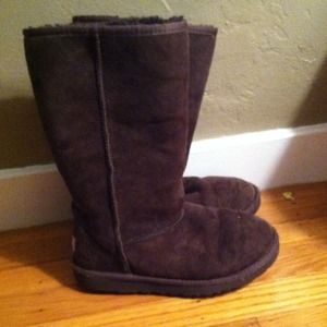 Tall chocolate uggs