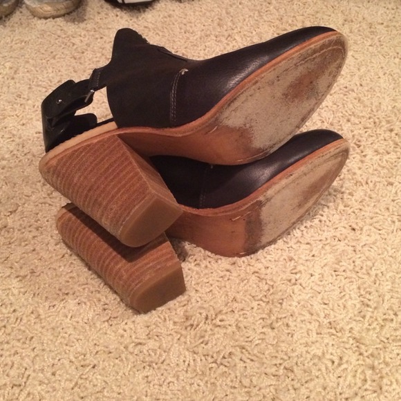 Rag and Bone cut out boots 37 - Picture 3 of 4