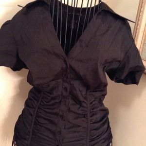 Classic Top. Short sleeved.  Black. Stretch.