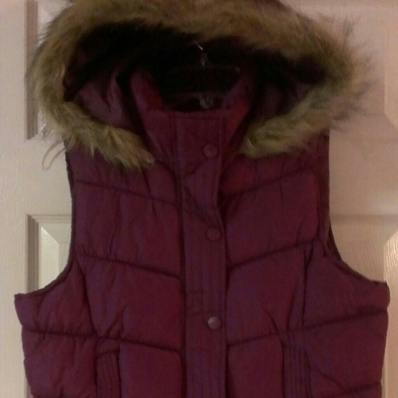 Hooded vest - Picture 1 of 1