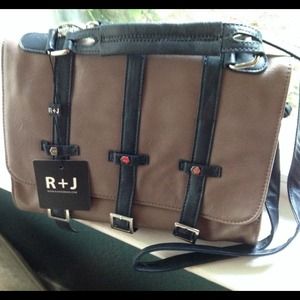 NEW✨R+J Vegan Crossbody Satchel Taupe & Navy