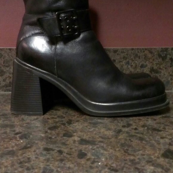 Boots - Picture 2 of 3