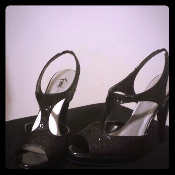 *Sold* BOGO 50% Black Sparkle High Heel sz 9
