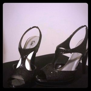 *Sold* BOGO 50% Black Sparkle High Heel sz 9