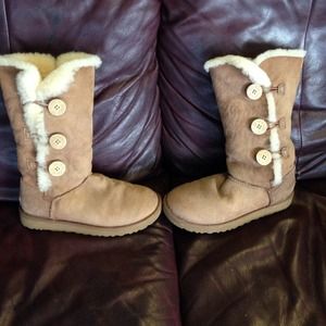 Size 7 ugg boots! With box!
