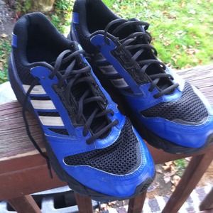 NIKE TRAINER LIKE A LADIES SIZE 7