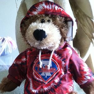 OFFICIAL PHILLY REPRESENTATIVE NEEDS A HOME🏠