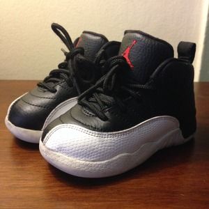 Toddler Jordan Retro Playoff 12s Size 6.5 👟👟