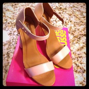 Charlotte ruse nude chunky heel sandals worn once