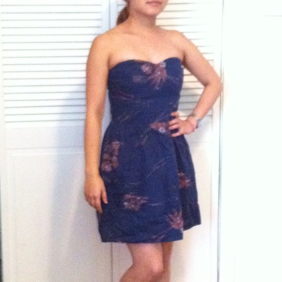 Kimchi blue XS dress from urban outfitter - Picture 4 of 4