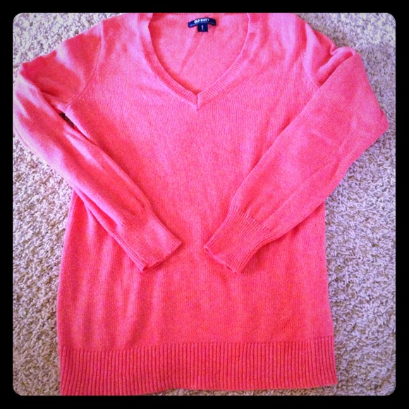 Old navy sweater