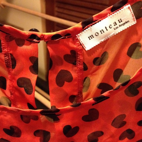 Small Red Heart Top - Picture 3 of 4